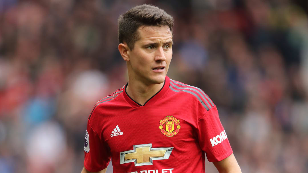 https://www.wikirise.com/wp-content/uploads/2022/12/Ander-Herrera-breaks-down-in-tears-explaining-Man-Utd-exit.jpg