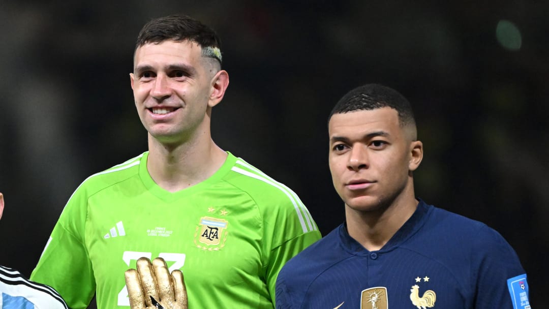 https://www.wikirise.com/wp-content/uploads/2022/12/Emi-Martinez-brutally-trolls-Kylian-Mbappe-amid-World-Cup-celebrations.jpg