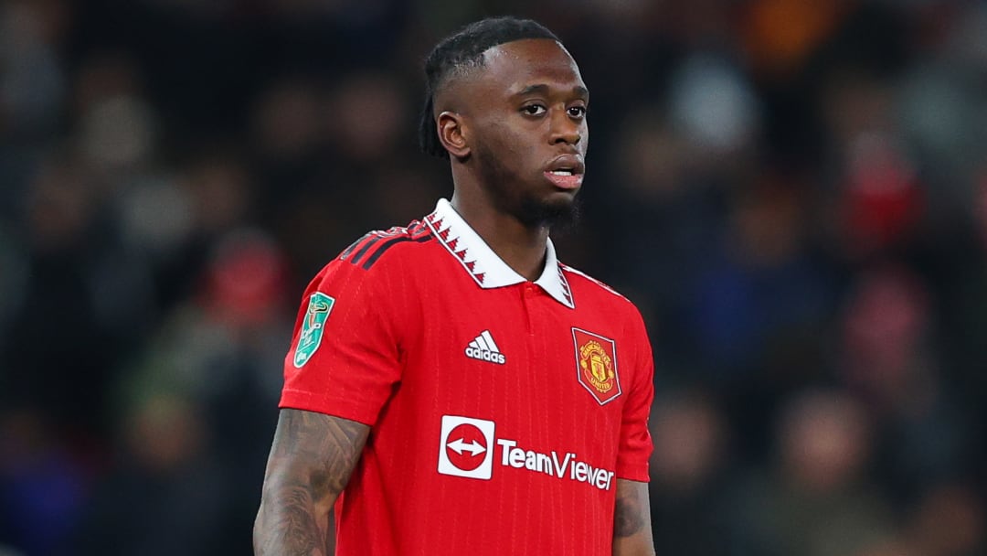 https://www.wikirise.com/wp-content/uploads/2022/12/Erik-ten-Hag-makes-surprising-Aaron-Wan-Bissaka-admission.jpg