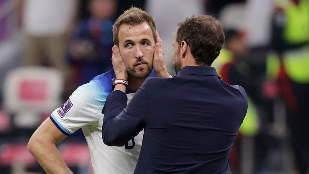 https://www.wikirise.com/wp-content/uploads/2022/12/Harry-Kane-sends-message-to-Gareth-Southgate-about-England-job.jpg