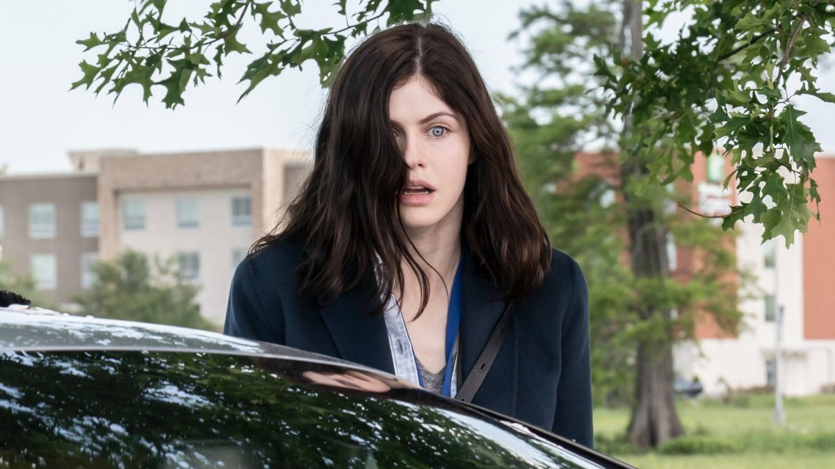 https://www.wikirise.com/wp-content/uploads/2022/12/Mayfair-Witches-Trailer-Alexandra-Daddario-Unlocks-Her-Powers.jpg