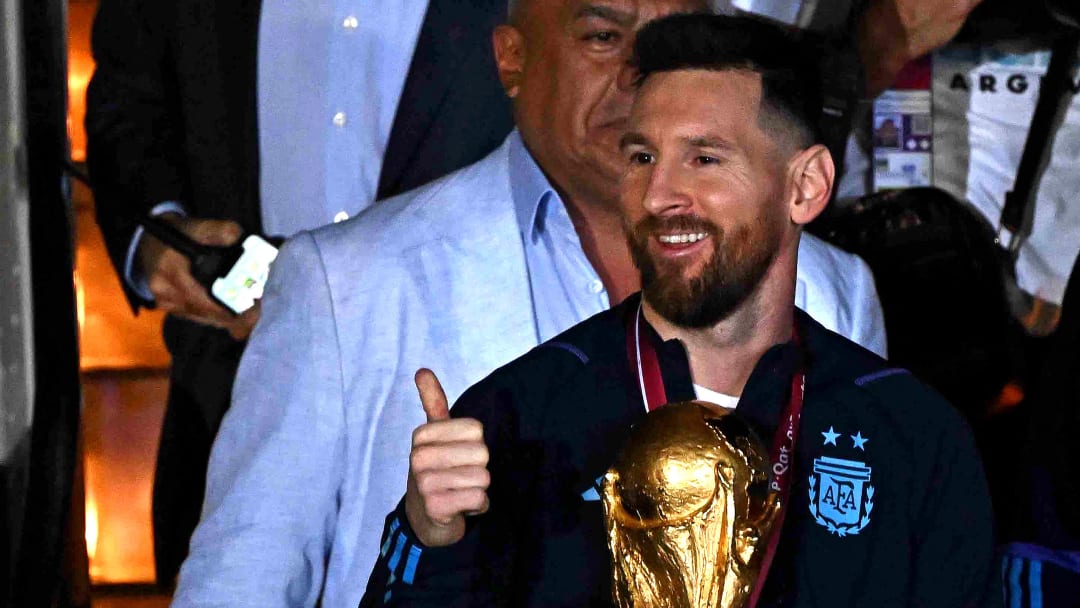 https://www.wikirise.com/wp-content/uploads/2022/12/Pep-Guardiola-hails-Lionel-Messi-as-039greatest-of-all-time039.jpg