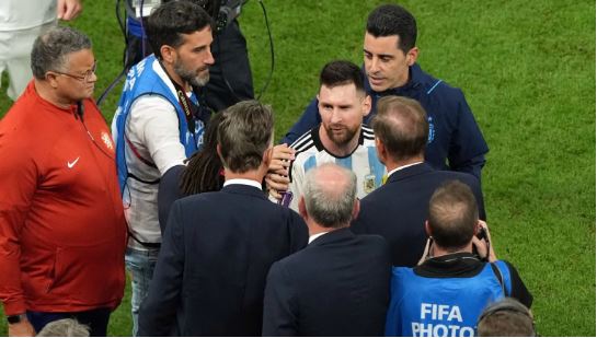 https://www.wikirise.com/wp-content/uploads/2022/12/World-Cup-Lionel-Messi-And-Louis-Van-Gaal-Clash-After.jpeg